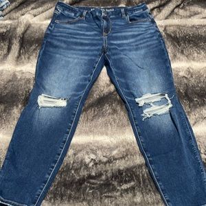 AMERICAN EAGLE. FOREVER SOFT. CURVY HI-RISE JEGGING